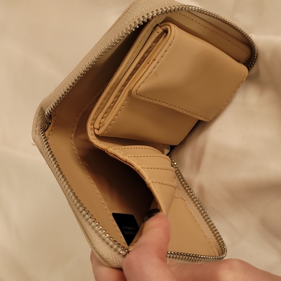 Guess wallet - Picture 5 of 5